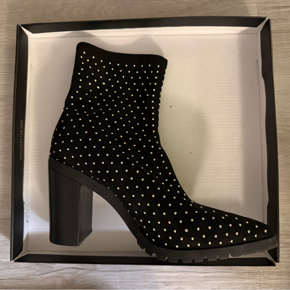 Charles by Charles David Danielle Boots - Ladies 7.5 – Gently Worn – With Box